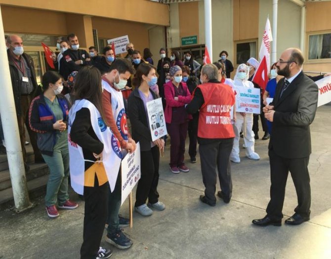 turk-saglik-sen-tarafindan-rizede-is-birakma-eyleminde-bulunuldu-5.jpeg