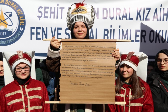 turkce’ye-karistirilan-yabanci-kelimeler-rize’de-protesto-edildi-(14).jpg