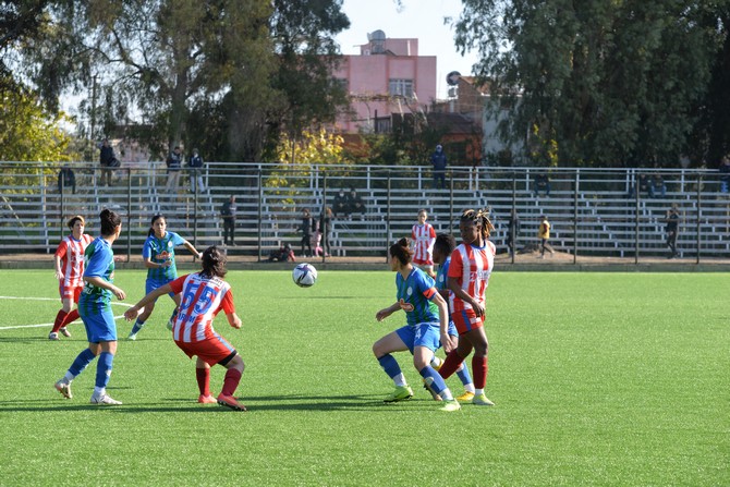 turkcell-kadin-futbol-super-ligi-b-grubundaki-karsilasmada-adana-idman-yurdu-spor-konuk-ettigi-caykur-rizesporu-4-3-maglup-etti-5.jpg