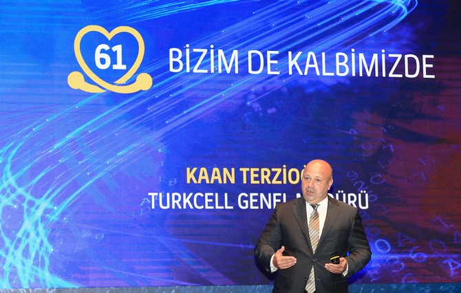 turkcellden-trabzonsporlu-taraftarlar-icin-61cell-(7).jpg