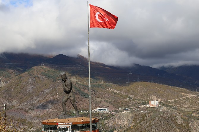 turkiye’nin-en-buyuk-ataturk-heykeli-muze-oluyor-(4).jpg