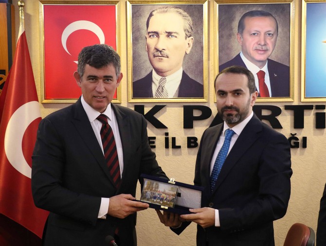 turkiye-barolar-birligi-(tbb)-baskani-metin-feyizoglu-ak-parti-rize-il-baskanligini-ziyaret-etti-(9).jpg