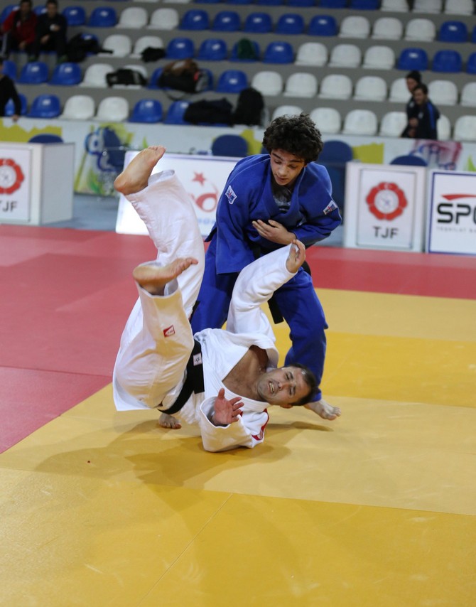 turkiye-gencler-judo-sampiyonasi,-rizede-basladi-(4).jpg