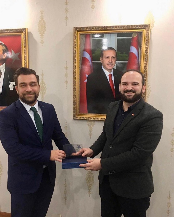turkiye-genclik-vakfi-tugva-rize-il-temsilciligi-gorevine-erkut-kalkavan-atandi-2.jpg
