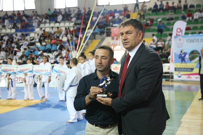 turkiye-minikler-judo-sampiyonasi-rizede-basladi-(11).jpg