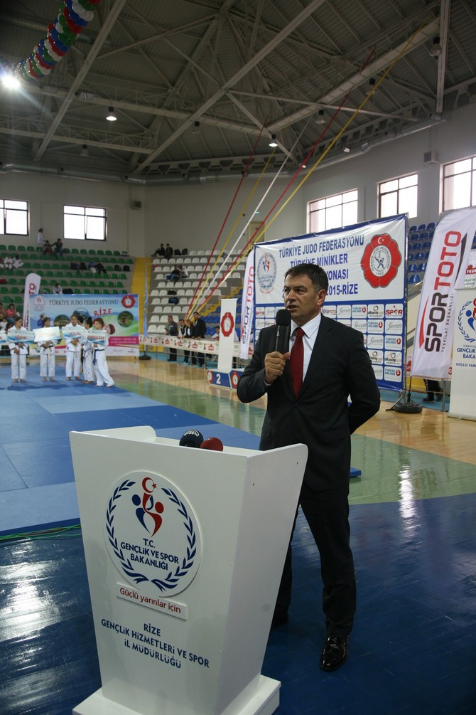 turkiye-minikler-judo-sampiyonasi-rizede-basladi-(7).jpg