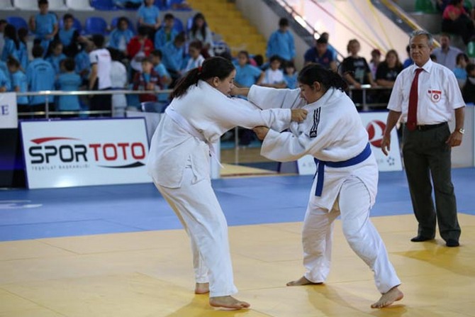 turkiye-minikler-judo-sampiyonasi-rizede-sona-erdi-(5).jpg