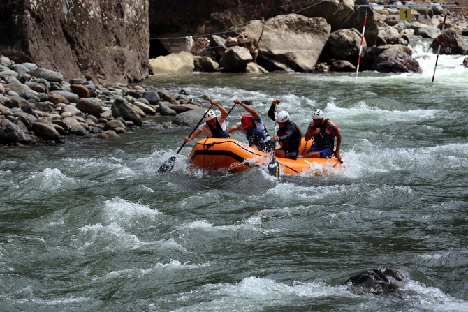 turkiye-rafting-sampiyonasi,-rizede-basladi-(9).jpg