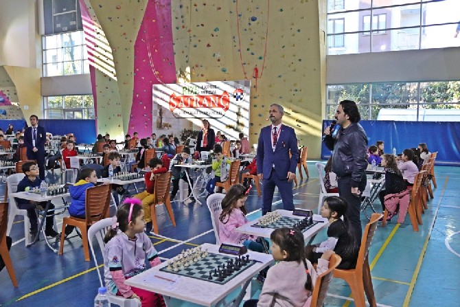 turkiye-satranc-federasyonu-rize-il-temsilciligi-tarafindan-rize’de-duzenlenen-“kucukler-ve-yildizlar-rize-il-birinciligi”-turnuvasi-basladi-(5).jpg