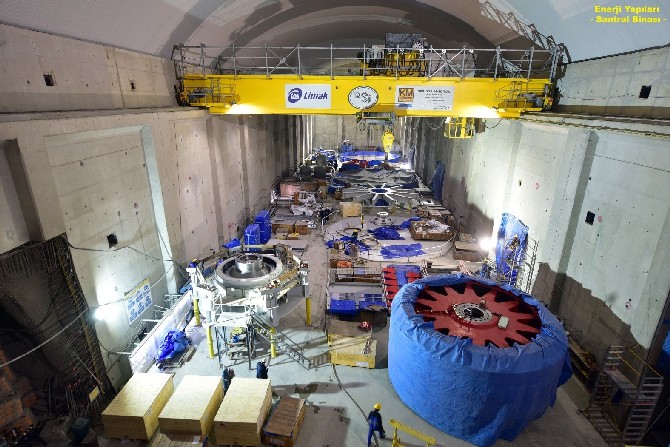 turkiyenin-en-buyuk-baraji-artvin-yusufeli-barajinda-80-tonluk-elektrik-turbini-montajlandi-5.jpg
