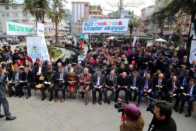tuzcuoglu-memisaga-parkinda-kitap-okuma-etkinligi-duzenlendi-(14).jpg