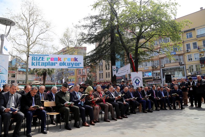 tuzcuoglu-memisaga-parkinda-kitap-okuma-etkinligi-duzenlendi-(18).jpg
