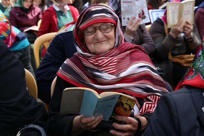 tuzcuoglu-memisaga-parkinda-kitap-okuma-etkinligi-duzenlendi-(5).jpg