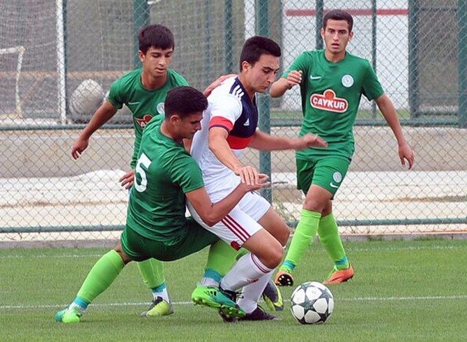 uluhan-alan-caykur-rizespor-(3).jpg
