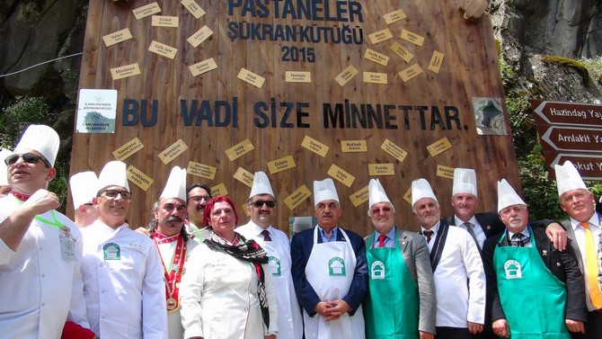 uluslararasi-pastacilar-festivali-rize-camlihemsin-(4).jpg