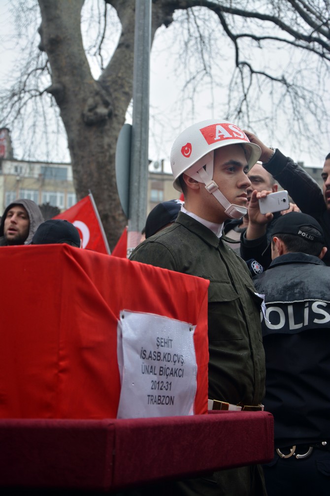 unal-bicakci-trabzonlu-sehit-astsubaya-son-gorev-(8).jpg