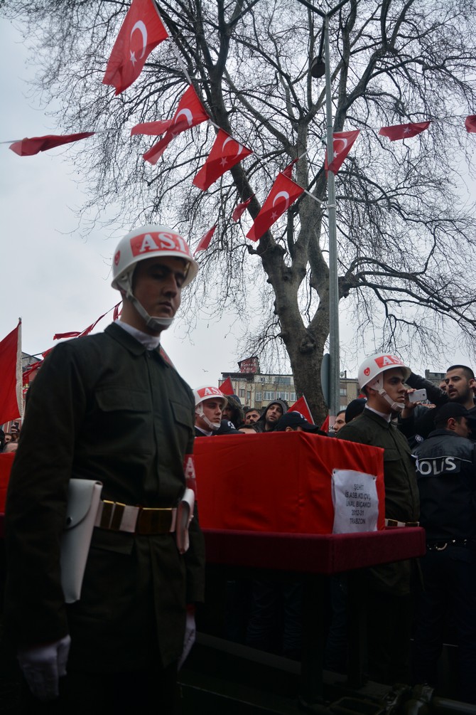 unal-bicakci-trabzonlu-sehit-astsubaya-son-gorev-(9).jpg