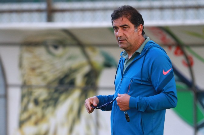 unal-karaman-caykur-rizespor-teknik-direktoru.jpg