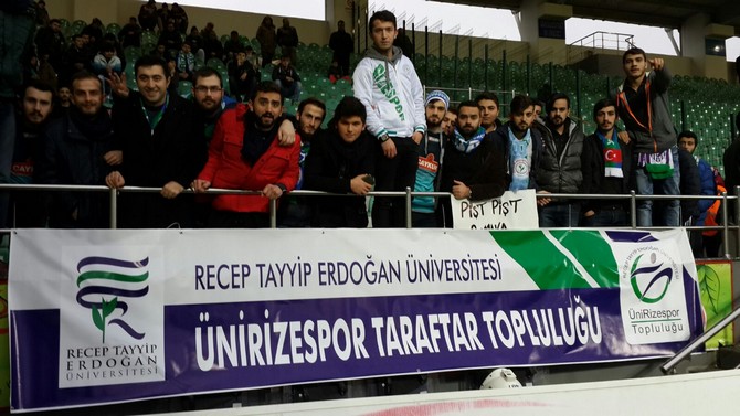 unirizespor’dan-odtu’deki-namaz-saldirisina-tepki-(4).jpg
