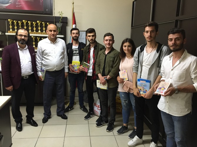 universite-ogrencilerinden-okullara-kitap-destegi-(7).jpg