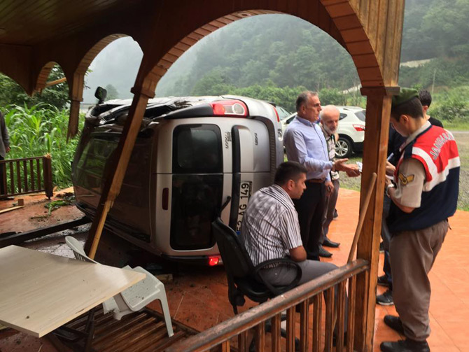 uzungol’de-araplar-sans-eseri-kurtuldu-53-ag-149-rize-2.jpg uzungol’de-araplar-sans-eseri-kurtuldu-53-ag-149-rize-2.jpg