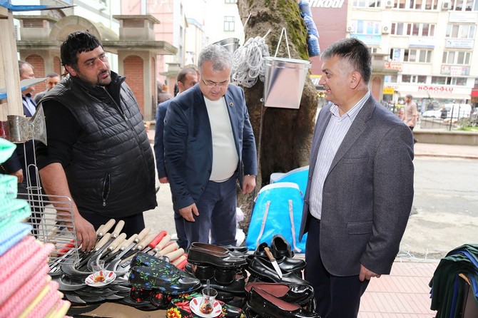 vali,-baskan-ve-emniyet-muduru-esnaf-ziyaretinde-(14).jpg