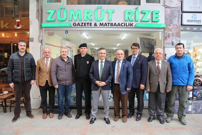 vali-ceber,-rize-gazeteciler-dernegi’ne-ziyarette-bulundu.jpg