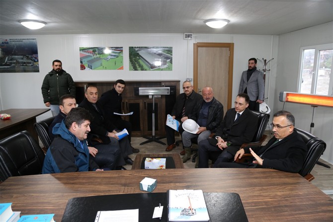 vali-kemal-ceber,-rize’de-devam-etmekte-olan-yatirimlari-yerinde-inceledi-(4).jpg