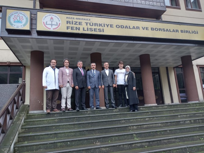 vali-kemal-ceber,-rize-turkiye-odalar-ve-borsalar-birligi-fen-lisesinde-incelemelerde-bulundu-(3).jpg