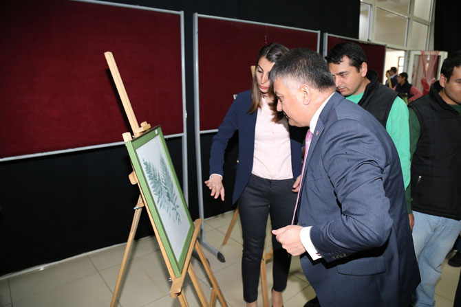 vali-yazici-ile-baskan-kasap’i-sasirtan-sergi-9.jpg vali-yazici-ile-baskan-kasap’i-sasirtan-sergi-9.jpg