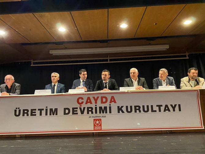 vatan-partisi-tarafindan-rizede-cayda-uretim-devrimi-kurultayi-gerceklestirildi-2.jpg