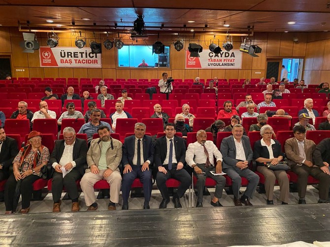vatan-partisi-tarafindan-rizede-duzenlenen-cayda-uretim-devrimi-kurultayinda-sonuc-ve-talep-bildirgesi-aciklandi-8.jpg