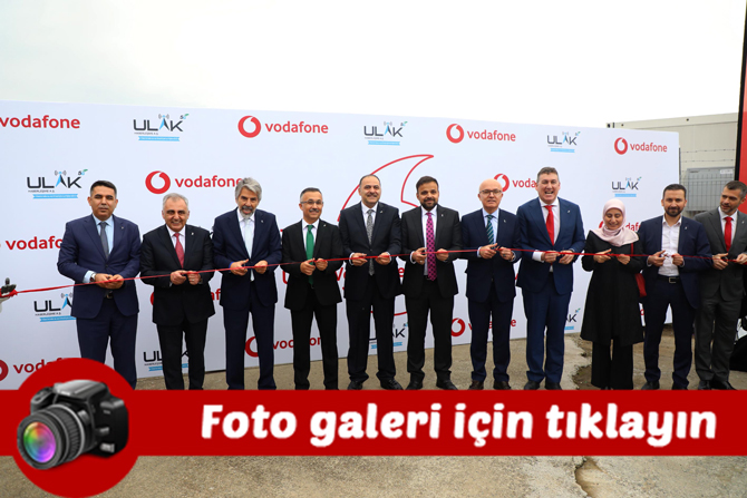 vodafoneun-canliya-aldigi-ulak-baz-istasyonlari-icin-rizede-acilis-toreni-duzenlendi..jpg