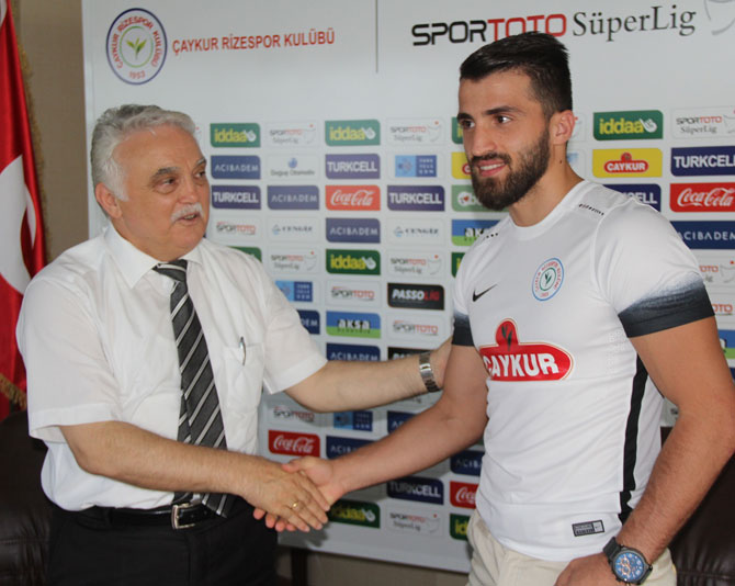 yahya-alemdag-rizespor-sampiyonu-renklerine-katti-1.jpg
