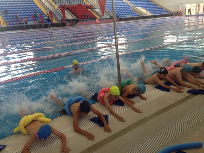 yaz-spor-okullari-yogun-katilimla-devam-ediyor-(12).jpg
