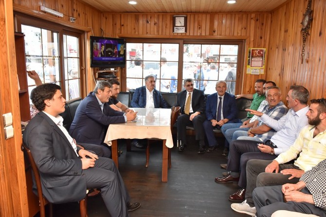 yazici,-rize-merkez-ve-findikli’da-vatandaslarla-bulustu-(2).jpg