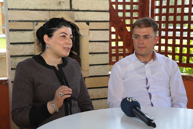 yeliz-yildizhan--zihni-yildizhan-bayburtun-kaymakam-cifti-2.jpg