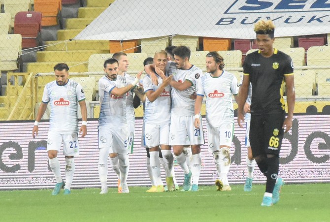 yeni-malatyaspor-caykur-rizespor-12.jpg