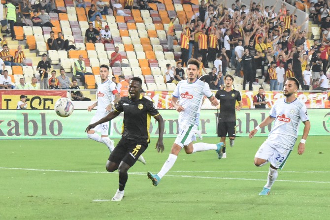 yeni-malatyaspor-caykur-rizespor-4.jpg