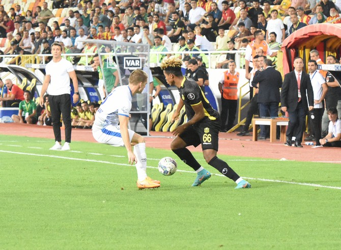 yeni-malatyaspor-caykur-rizespor-6.jpg