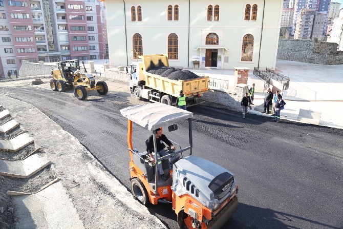 yeni-orta-cami-mevkisinin-asfalti-tamamlandi-(1).jpg