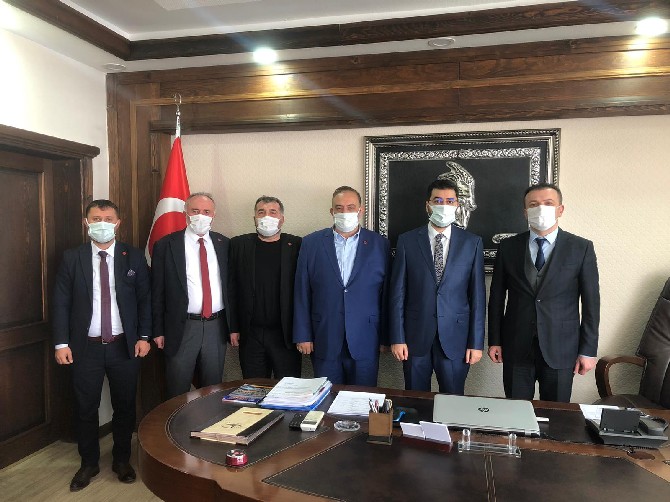 yeniden-refah-partisi-genel-baskan-yardimcisi-dr.-fatih-oztek,-partisinin-ekonomi-politikalari-kapsaminda-rize’de-bir-dizi-ziyaret-ve-temaslarda-bulundu.--(3).jpg