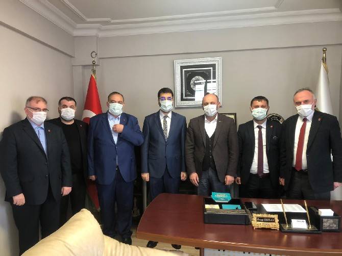 yeniden-refah-partisi-genel-baskan-yardimcisi-dr.-fatih-oztek,-partisinin-ekonomi-politikalari-kapsaminda-rize’de-bir-dizi-ziyaret-ve-temaslarda-bulundu.--(8).jpg