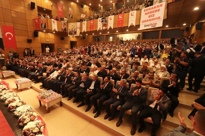 yeniden-refah-partisi-genel-baskani-dr-fatih-erbakan-rizede-14.jpg