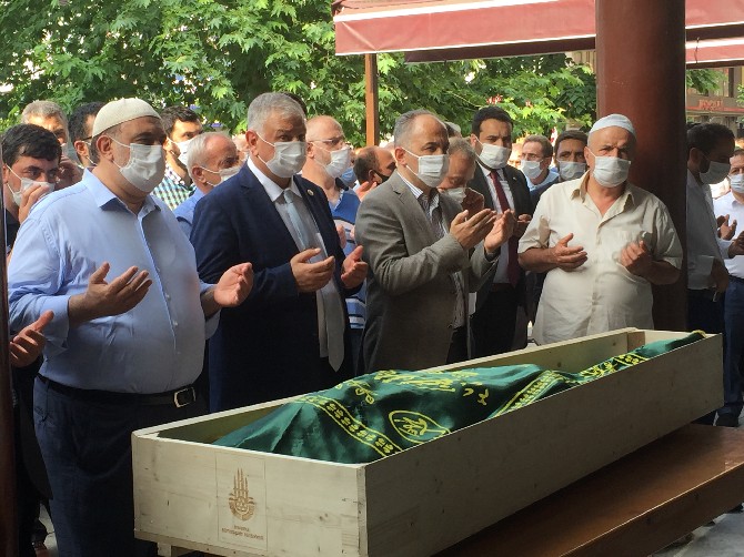 yeniden-refah-partisi-rize-il-baskani-mehmet-akif-zerdeci’nin-babasi,-hasan-basri-zerdecinin-cenazesi-(19).jpg