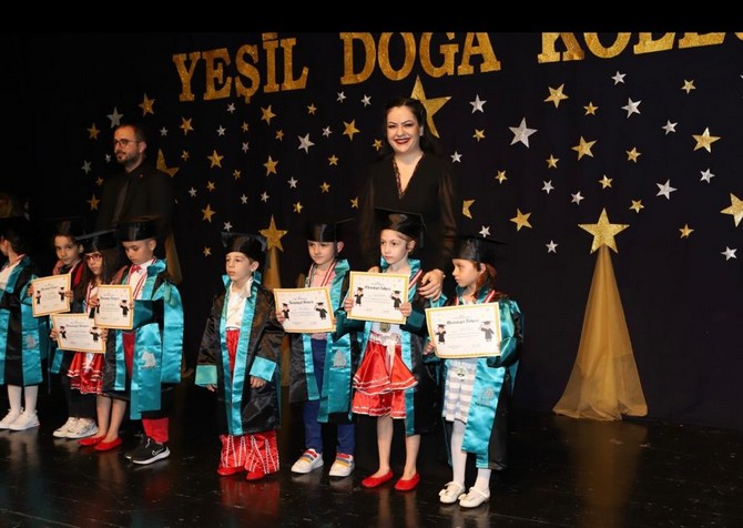 yesil-doga-koleji-anaokulu-tarafindan-duzenlenen-mezuniyet-etkinligi-ile-2021-2022-egitim-ogretim-donemi-sona-erdi-10-001.jpg