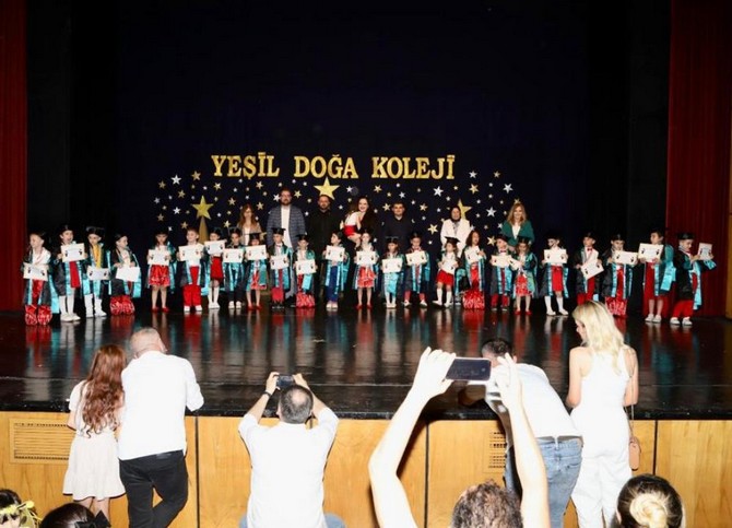 yesil-doga-koleji-anaokulu-tarafindan-duzenlenen-mezuniyet-etkinligi-ile-2021-2022-egitim-ogretim-donemi-sona-erdi-12.jpg