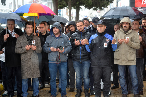 yildirim-karaduman-cenaze-toreni-1.jpg yildirim-karaduman-cenaze-toreni-1.jpg