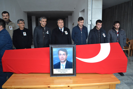 yildirim-karaduman-cenaze-toreni-19.jpg yildirim-karaduman-cenaze-toreni-19.jpg