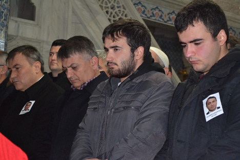 yildirim-karaduman-cenaze-toreni-21.jpg yildirim-karaduman-cenaze-toreni-21.jpg